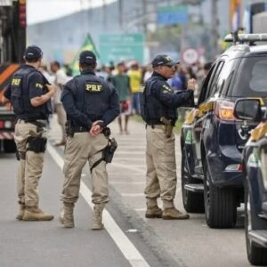 Decisão da Justiça Federal de Santa Catarina garante livre circulação nas rodovias BR-101 e BR-470 e acesso aos portos de Itajaí e Navegantes.