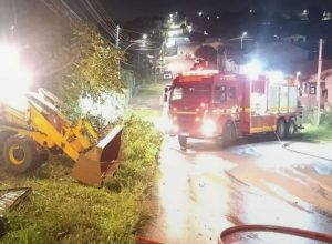 1774615063-IncAndio-residencial-deixa-uma-pessoa-morta-e-outra-ferida-em-Vacaria