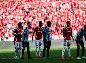 Treino do Grêmio e do Internacional antes do GreNal 450, válido pela final do Campeonato Gaúcho 2026, em Porto Alegre.