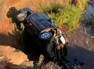 Caminhonete VW Amarok é encontrada abandonada na estrada entre Marau e Nicolau Vergueiro na manhã desta terça-feira