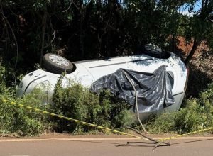 Acidente com Fiat Palio deixa jovem morto na RS-450 entre Getúlio Vargas e Floriano Peixoto, no Norte do RS.