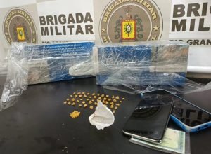 Brigada Militar realiza prisão por tráfico de drogas nas proximidades do Presídio Regional de Passo Fundo.