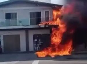 Queda de avião monomotor em Capão da Canoa mobiliza equipes de resgate após acidente com três mortos no bairro Santa Luzia.